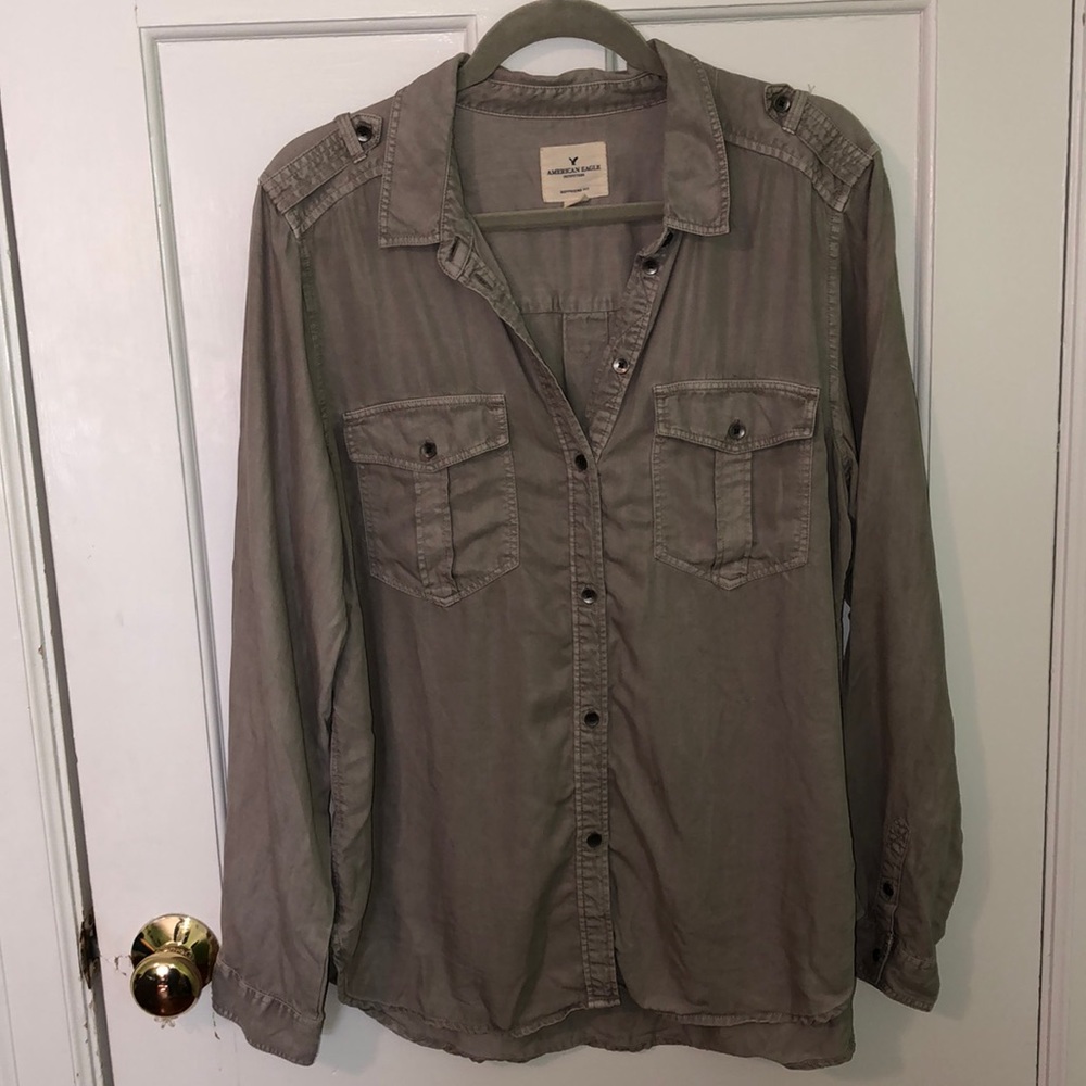 AEO utility shirt